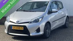 Grijs Gebruikt 2012 Toyota Yaris Hatchback | € 8.995 (Eerlijke prijs)