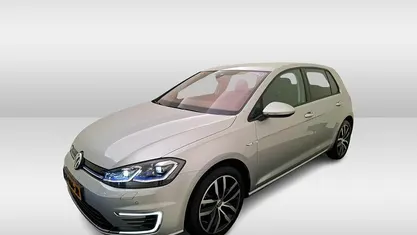 Occasion 2020 VW e-Golf Hatchback | € 15.950 (Eerlijke prijs)
