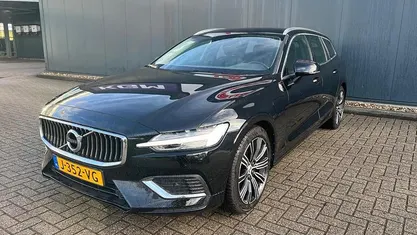 Zwart Occasion 2020 Volvo V60 Business Edition Stationwagen | € 24.930 (Super prijs)