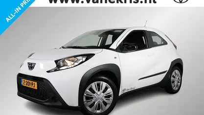 Gebruikt 2024 Toyota Aygo X Play SUV | € 17.500 (Goede deal)