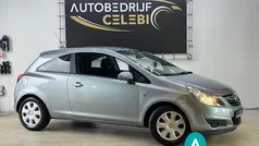 Grijs, metallic lak Gebruikt 2010 Opel Corsa Edition Hatchback | € 4.895 (Eerlijke prijs)