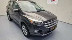 Grijs Gebruikt 2017 Ford Kuga Titanium SUV | € 18.440 (Eerlijke prijs)