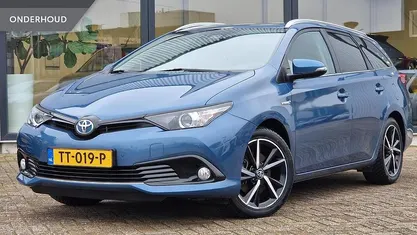 Occasion 2018 Toyota Auris Hybrid Stationwagen | € 15.900 (Eerlijke prijs)
