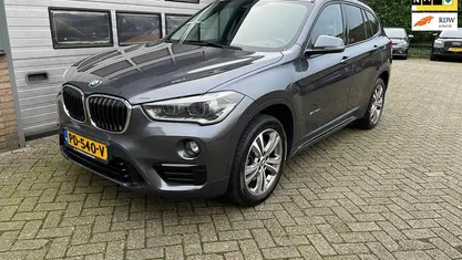 Grijs Gebruikt 2017 BMW X1 Executive SUV | € 22.250 (Eerlijke prijs)
