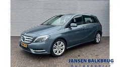 Gebruikt 2013 Mercedes B180 Ambition MPV | € 14.900 (Eerlijke prijs)