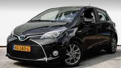 Gebruikt 2017 Toyota Yaris Hybrid Hatchback | € 11.940 (Eerlijke prijs)