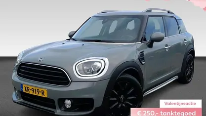 Grijs Occasion 2019 Mini One Countryman SUV | € 19.945 (Eerlijke prijs)