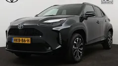 Zwart Gebruikt 2023 Toyota Yaris Cross Limited SUV | € 29.945 (Eerlijke prijs)