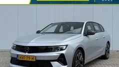 Grijs, metallic lak Nieuw 2025 Opel Astra Edition Stationwagen | € 38.340 (Super prijs)