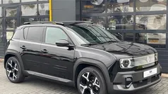 Zwart Nieuw 2025 Renault 4 E-Tech Techno SUV | € 35.495 (Eerlijke prijs)