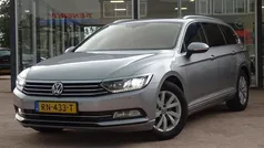 Grijs, metallic lak Gebruikt 2018 VW Passat Comfortline Stationwagen | € 17.950 (Eerlijke prijs)