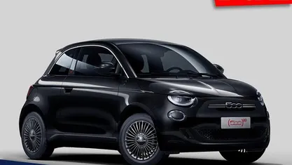 Gebruikt 2025 Fiat 500e Red Hatchback | € 21.333 (Super prijs)