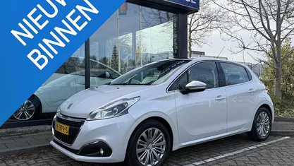 Occasion 2016 Peugeot 208 Allure Hatchback | € 9.950 (Eerlijke prijs)