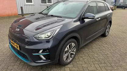 Gebruikt 2020 Kia e-Niro SUV | € 11.900 (Eerlijke prijs)