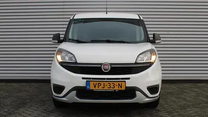 Gebruikt 2022 Fiat Doblò Trekking MPV | € 11.950 (Goede deal)