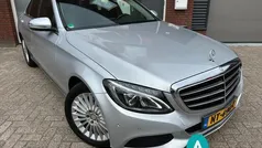 Grijs, metallic lak Gebruikt 2015 Mercedes C180 Prestige Sedan | € 15.600 (Super prijs)