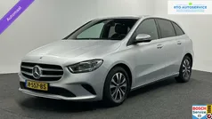 Grijs Gebruikt 2020 Mercedes B180 Business MPV | € 23.500 (Goede deal)