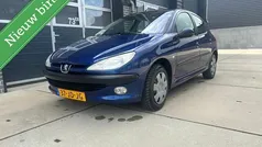 Blauw Gebruikt 2002 Peugeot 206 Hatchback | € 1.750 (Eerlijke prijs)