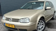 Beige, metallic lak Gebruikt 2001 VW Golf IV Highline Hatchback | € 1.999 (Super prijs)