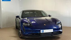 Blauw Gebruikt 2022 Porsche Taycan Sport Sedan | € 56.900 (Super prijs)