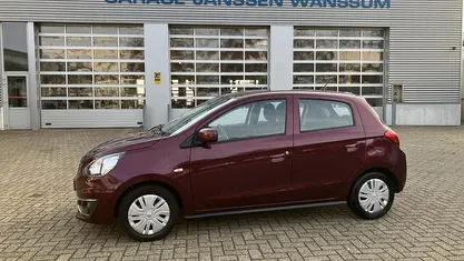 Occasion Mitsubishi Space Star 2020 Rood Hatchback