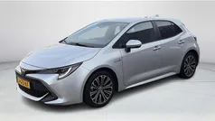 Gebruikt 2019 Toyota Corolla Business Edition Hatchback | € 19.900 (Eerlijke prijs)