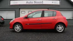 Gebruikt 2005 Renault Clio II Expression Hatchback | € 999 (Goede deal)