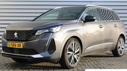 Grijs Gebruikt 2021 Peugeot 5008 GT SUV | € 25.895 (Eerlijke prijs)