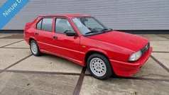 Rood Gebruikt 1987 Alfa Romeo 33 Quadrifoglio Verde Sedan | € 14.950