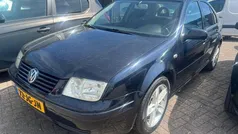 Gebruikt 2002 VW Bora Sportline Sedan | € 1.250 (Eerlijke prijs)