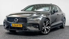 Grijs Gebruikt 2021 Volvo S60 Inscription Sedan | € 29.995 (Eerlijke prijs)