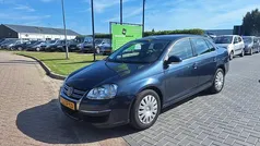 Grijs Gebruikt 2006 VW Jetta Comfortline Sedan | € 2.499 (Eerlijke prijs)