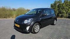 Zwart Gebruikt 2010 Renault Twingo Authentique Hatchback | € 2.150 (Eerlijke prijs)