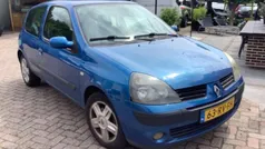 Gebruikt 2005 Renault Clio II Dynamique Hatchback | € 999 (Eerlijke prijs)