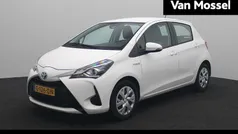 Wit Gebruikt 2019 Toyota Yaris Hybrid Active Hatchback | € 15.940 (Eerlijke prijs)