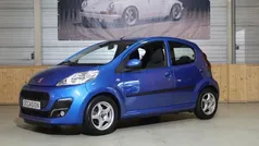 Blauw, metallic lak Gebruikt 2012 Peugeot 107 Active Hatchback | € 4.550 (Eerlijke prijs)