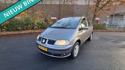 Grijs Gebruikt 2005 Seat Alhambra Reference MPV | € 1.999 (Eerlijke prijs)