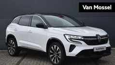 Twotone blanc glacier / noir Gebruikt 2023 Renault Austral Techno SUV | € 34.940 (Eerlijke prijs)