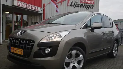 Grijs Occasion 2011 Peugeot 3008 MPV | € 4.999 (Eerlijke prijs)