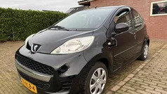 Zwart Gebruikt 2011 Peugeot 107 Hatchback | € 3.250 (Eerlijke prijs)