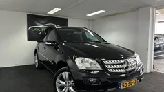 Zwart Gebruikt 2006 Mercedes 350 SUV | € 7.995 (Eerlijke prijs)