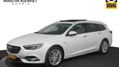 Wit, metallic lak Gebruikt 2017 Opel Insignia Innovation Stationwagen | € 15.950 (Eerlijke prijs)