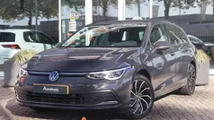 Grijs Gebruikt 2021 VW Golf VIII Style Stationwagen | € 20.700 (Eerlijke prijs)