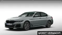 Skyscraper grey metallic (grijs metallic) Gebruikt 2023 BMW 530e M Sport Sedan | € 48.900 (Eerlijke prijs)