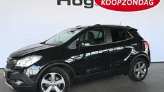 Zwart Gebruikt 2013 Opel Mokka Cosmo SUV | € 9.940 (Eerlijke prijs)