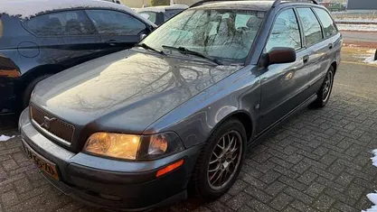 Occasion 2001 Volvo V40 Stationwagen | € 750 (Super prijs)