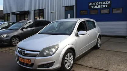 Gebruikt 2008 Opel Astra Essentia Hatchback | € 1.250 (Eerlijke prijs)
