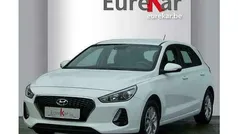 Wit Gebruikt 2017 Hyundai i30 Sedan | € 13.990 (Eerlijke prijs)