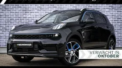 Zwart Gebruikt 2023 Lynk & Co 01 SUV | € 28.694 (Eerlijke prijs)