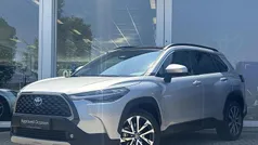 , metallic lak Gebruikt 2024 Toyota Corolla Cross Style SUV | € 35.900 (Eerlijke prijs)